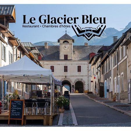 Auberge Le Glacier Bleu Mont-Dauphin Exterior foto