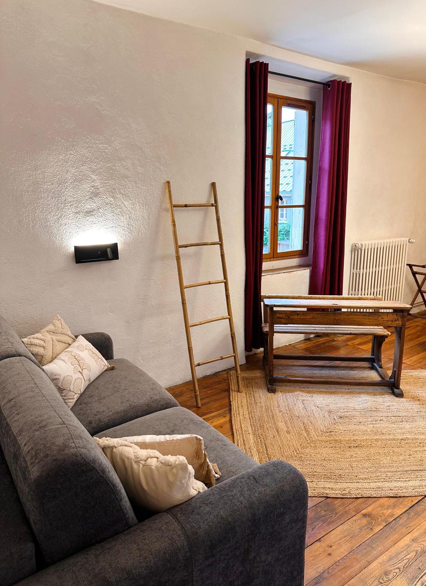 Auberge Le Glacier Bleu Mont-Dauphin Habitación foto