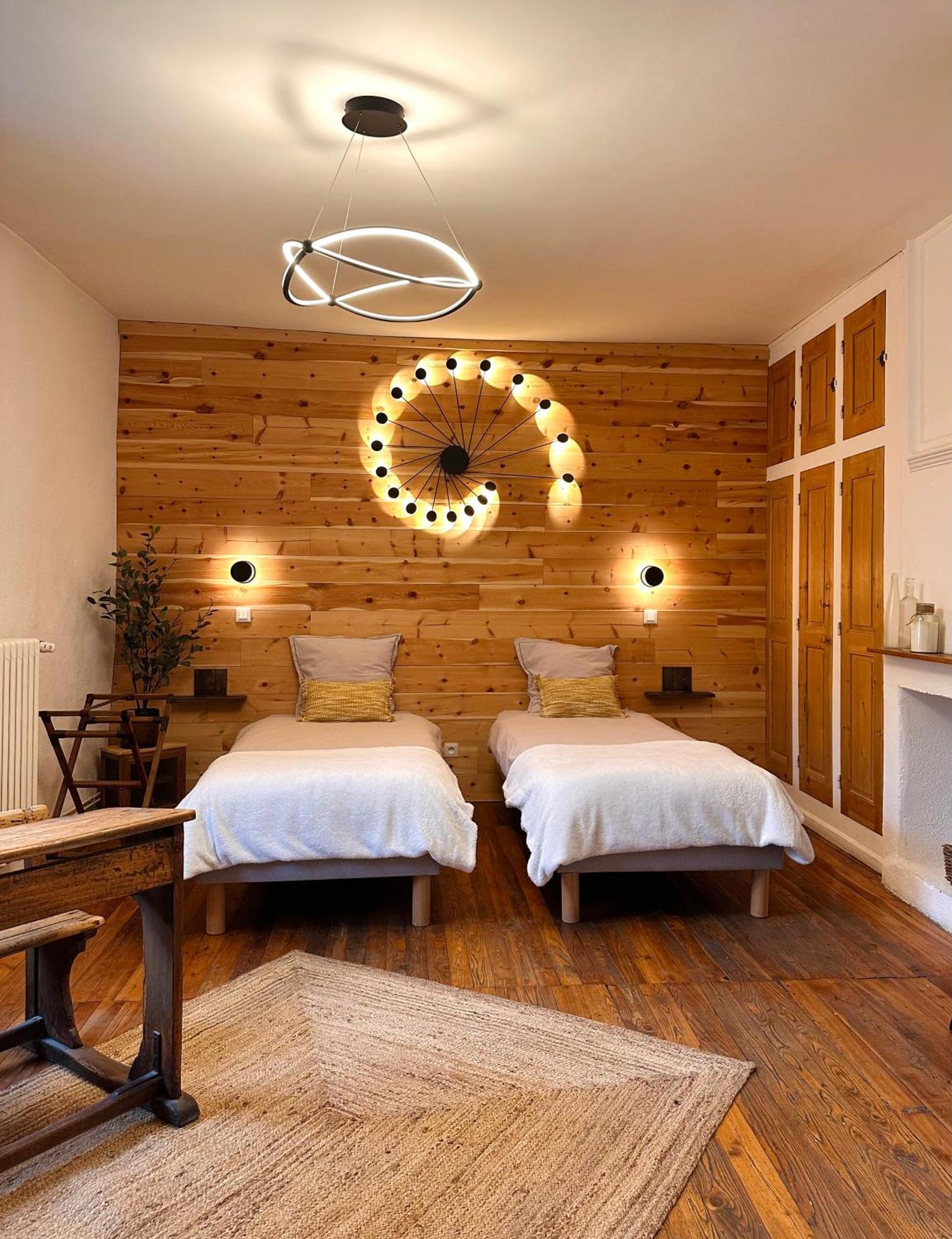 Auberge Le Glacier Bleu Mont-Dauphin Habitación foto