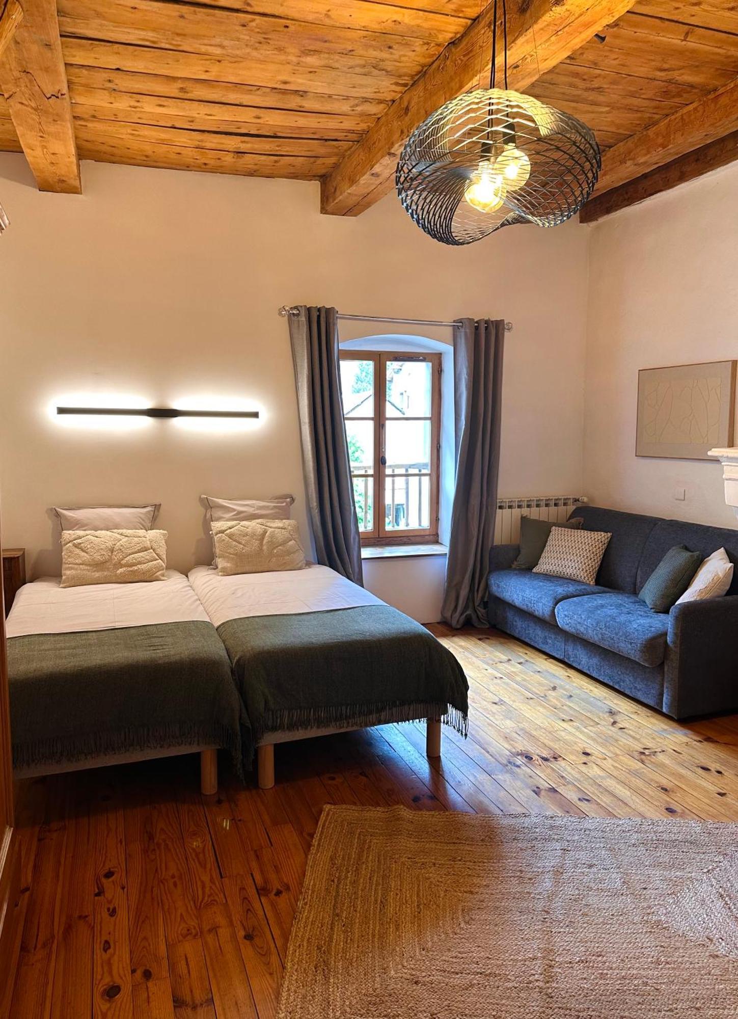 Auberge Le Glacier Bleu Mont-Dauphin Habitación foto